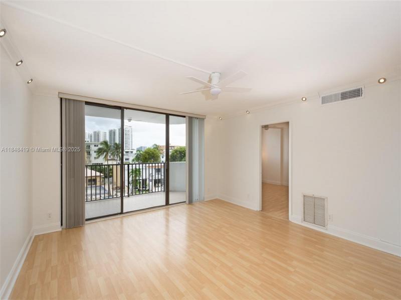 Comprar apartamento en Coral Isle East 408