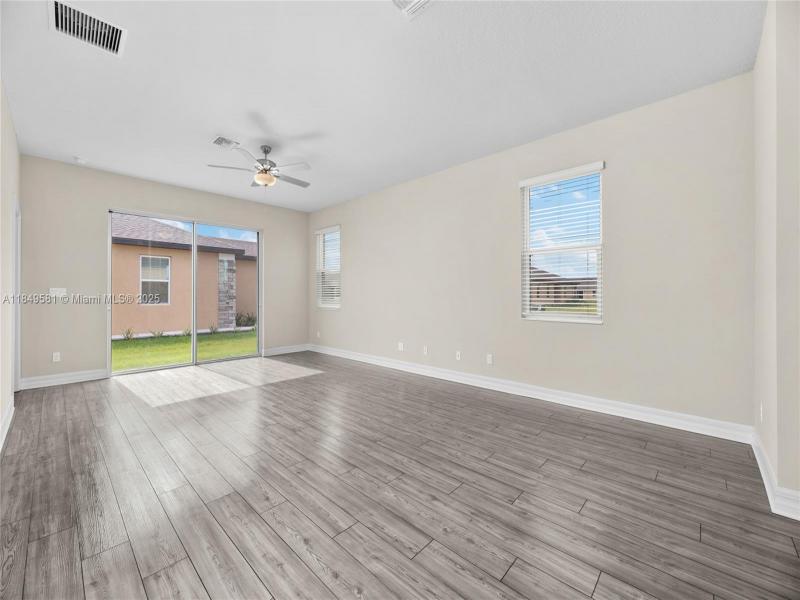 Property photo # 7