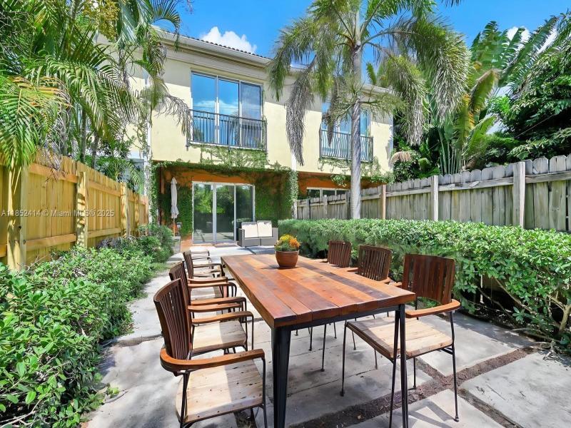 Property photo # 2