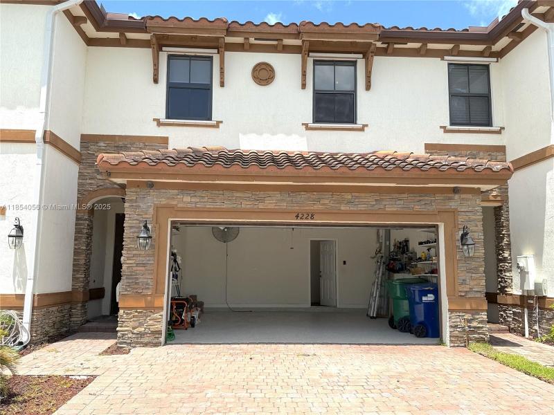 Property photo # 2