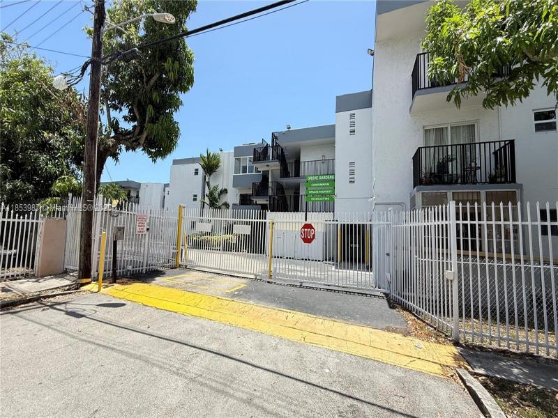 Property photo # 4