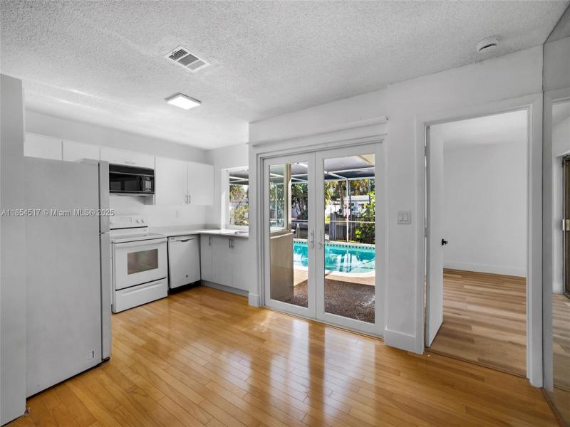 Property photo # 2