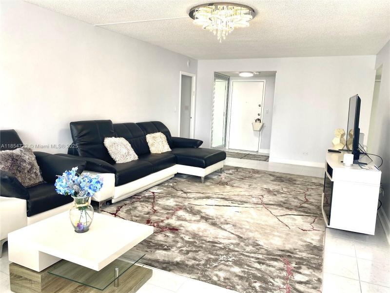 Comprar apartamento en Winston Towers 615