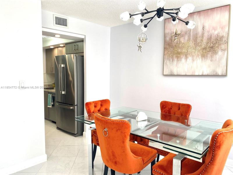 Comprar apartamento en Winston Towers 615