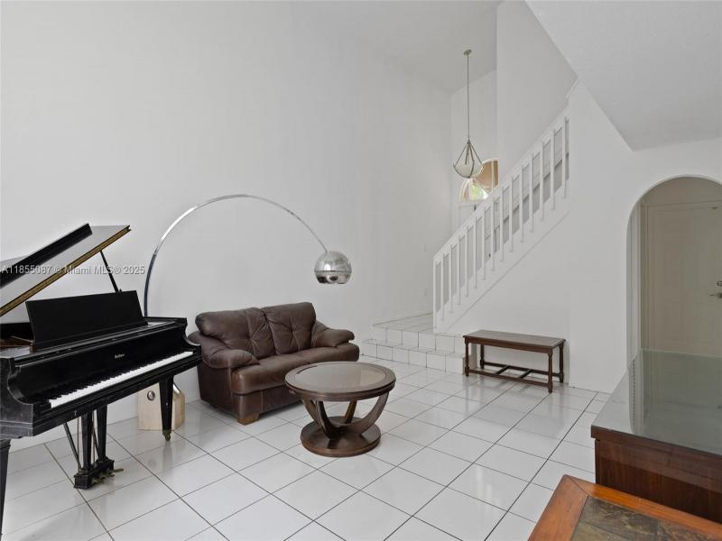 Property photo # 4