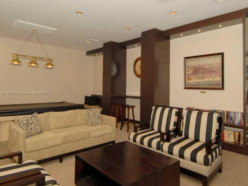 Alquiler de apartamento en Harbor Tower at Waterways 1503