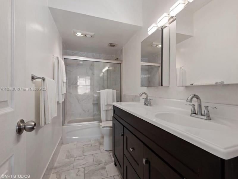 Apartment for rent at The Hemispheres 7G