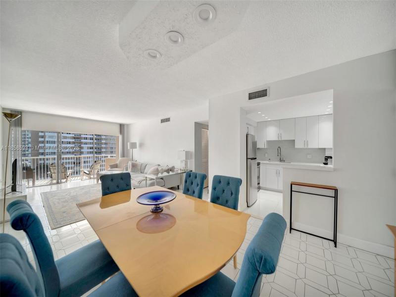Apartment for rent at The Hemispheres 7G