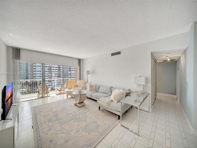 Apartment for rent at The Hemispheres 7G