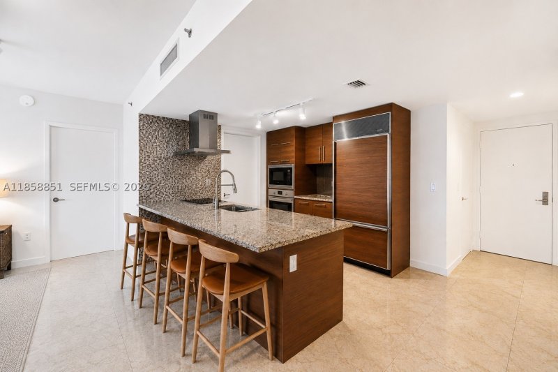 Comprar apartamento no Icon Brickell Tower II 411