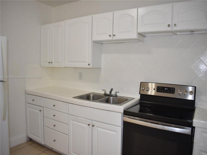 Property photo # 7