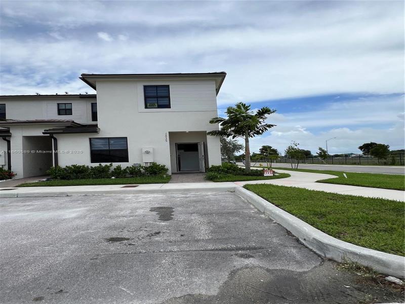 Property photo # 9