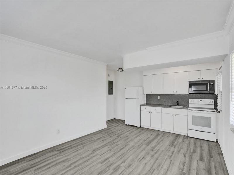 Property photo # 6