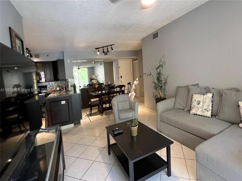 Comprar apartamento en The Yacht Club at Aventura 8305