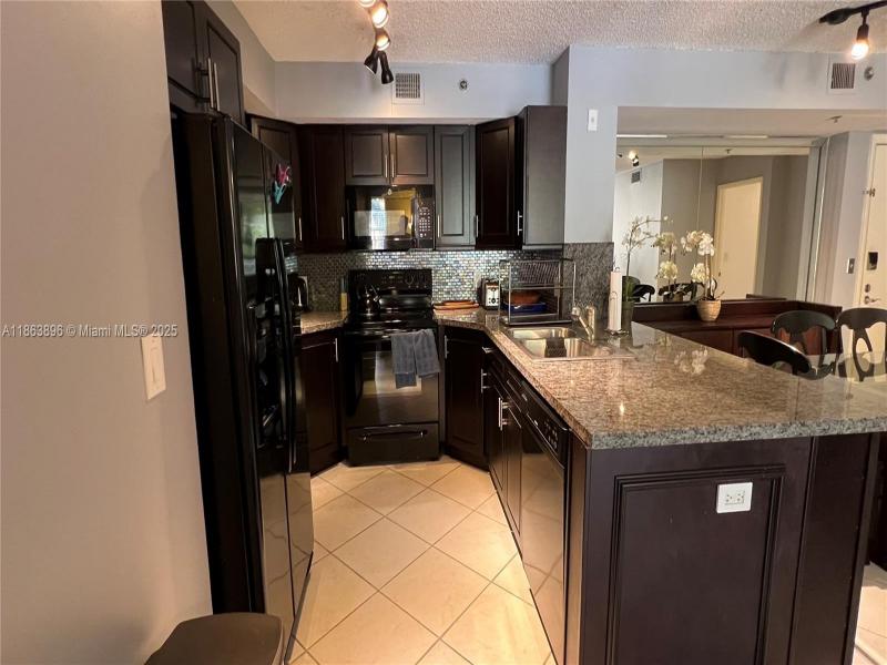 Comprar apartamento en The Yacht Club at Aventura 8305