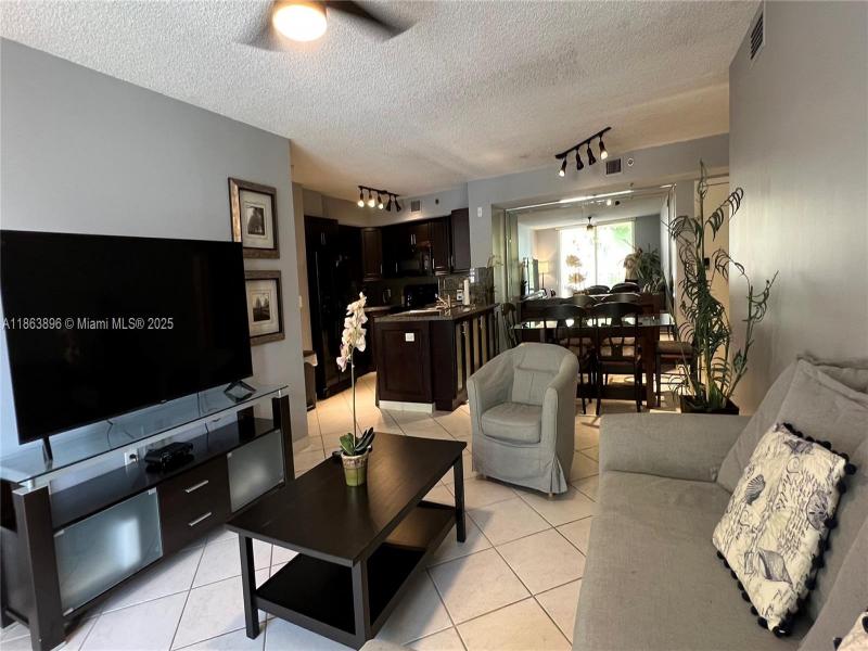 Comprar apartamento en The Yacht Club at Aventura 8305