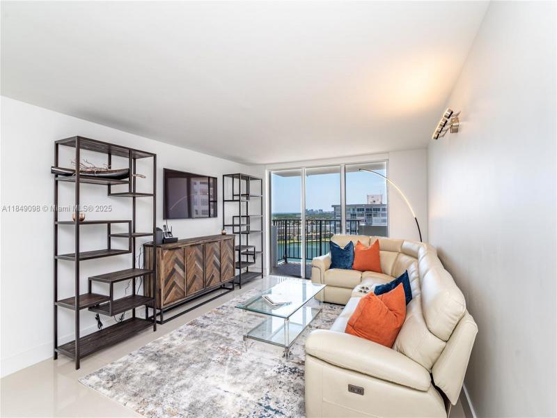 Property photo # 6