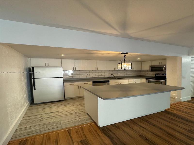 Property photo # 4