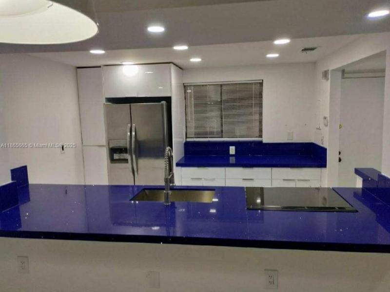 Property photo # 0