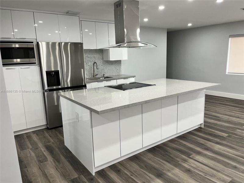 Property photo # 0