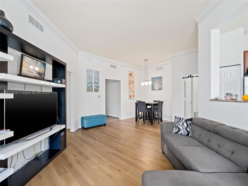 Comprar apartamento en Alaqua 135