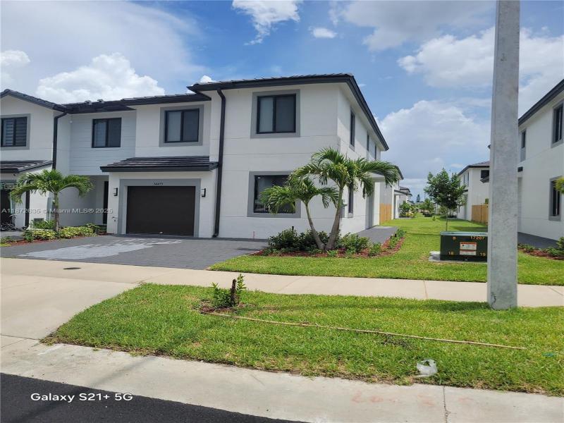 Property photo # 0