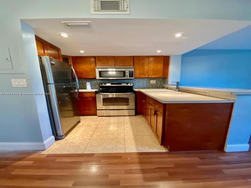 Property photo # 2