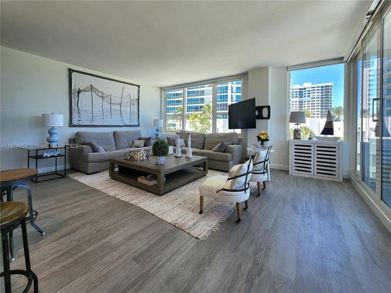 Aluguel de apartamento no Alexander Towers 312