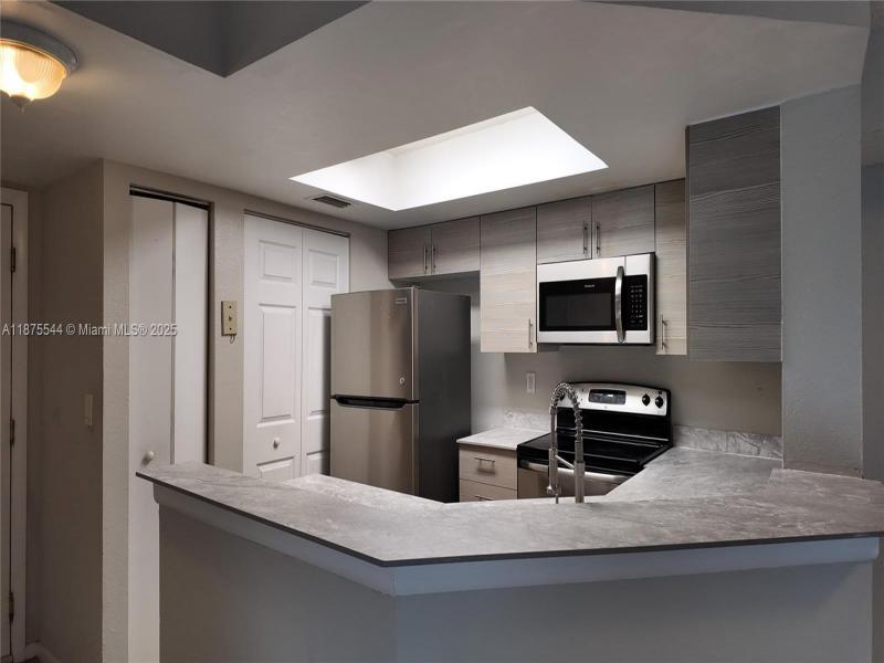 Property photo # 0