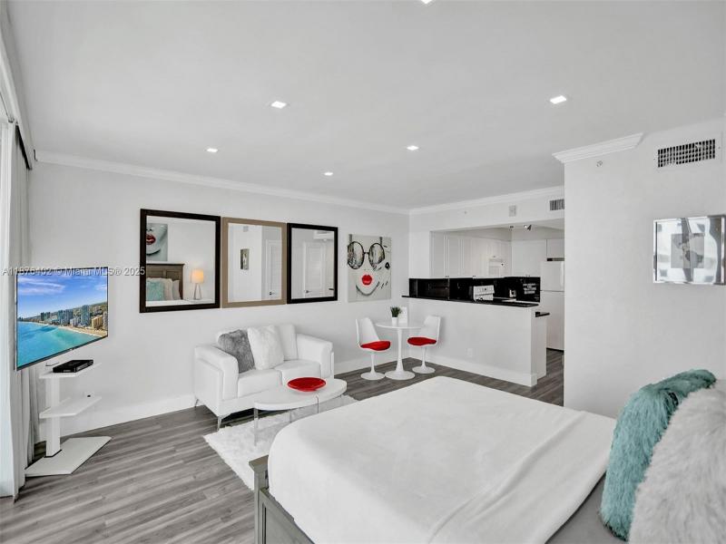 Property photo # 3