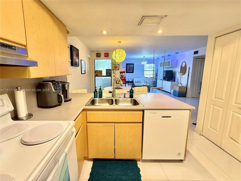 Property photo # 4