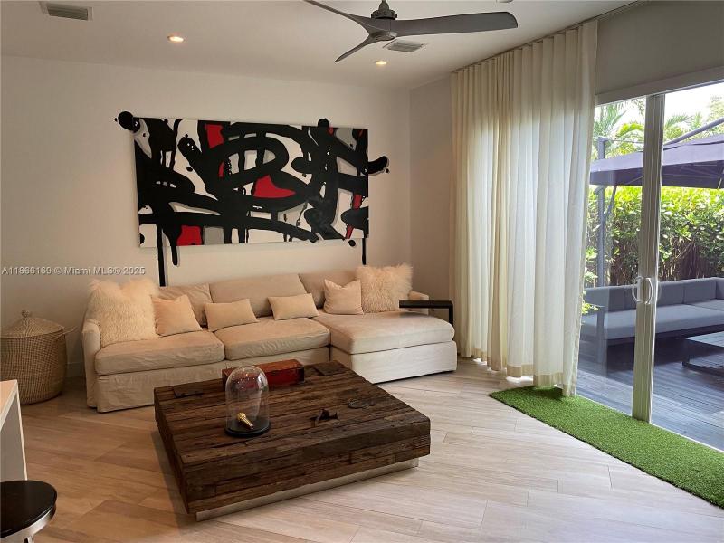 Property photo # 7