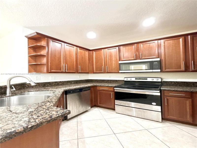 Property photo # 4