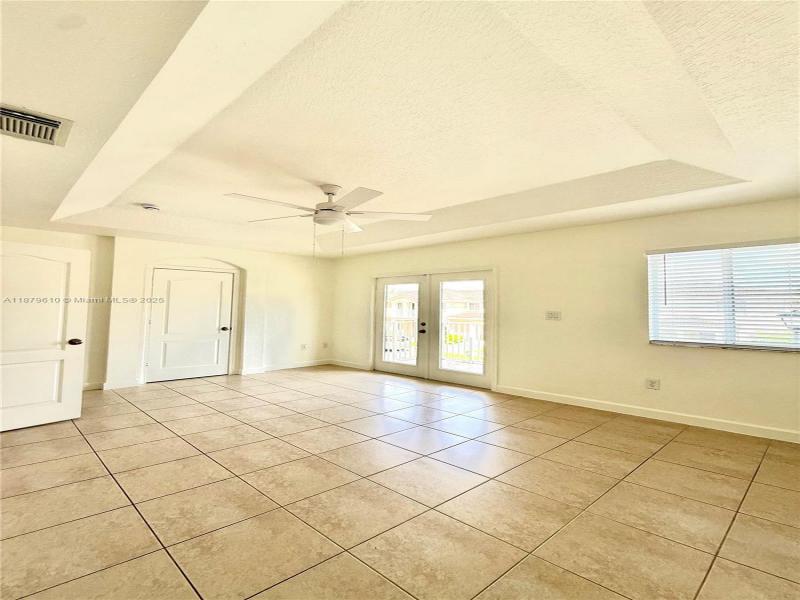 Property photo # 9