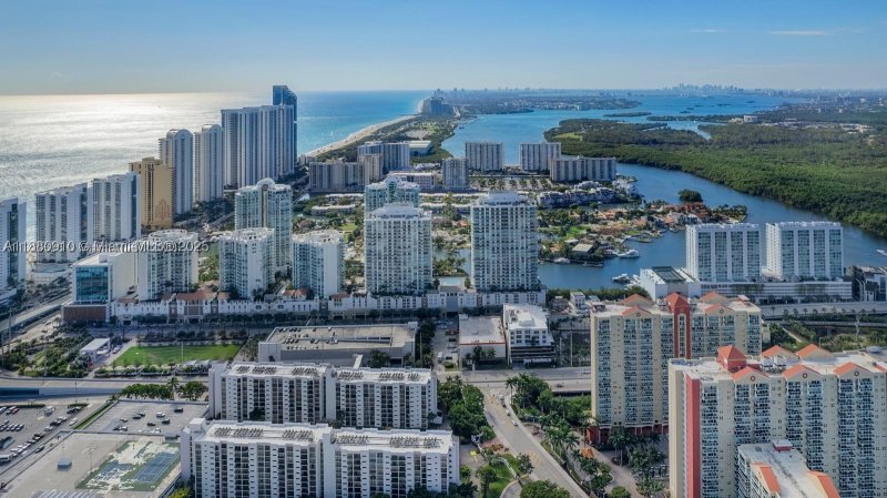 Condo for sale at Arlen House 4-1802