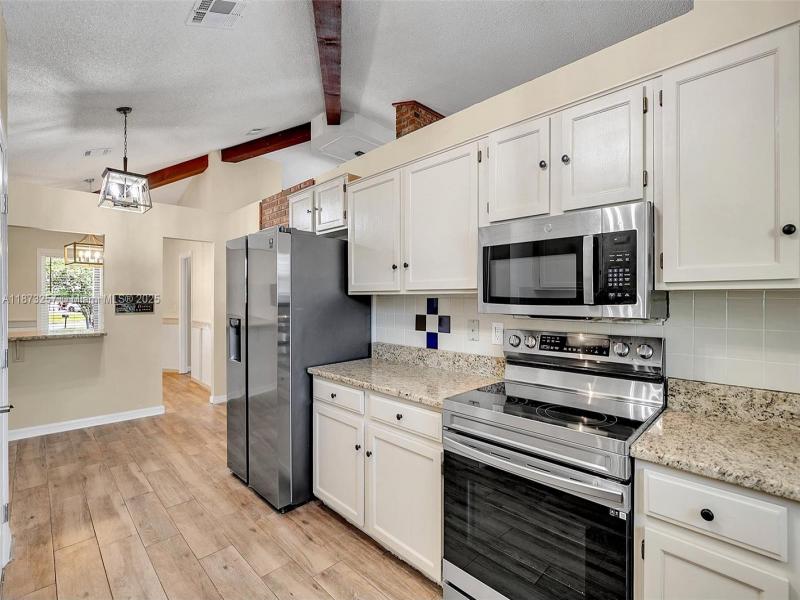 Property photo # 6