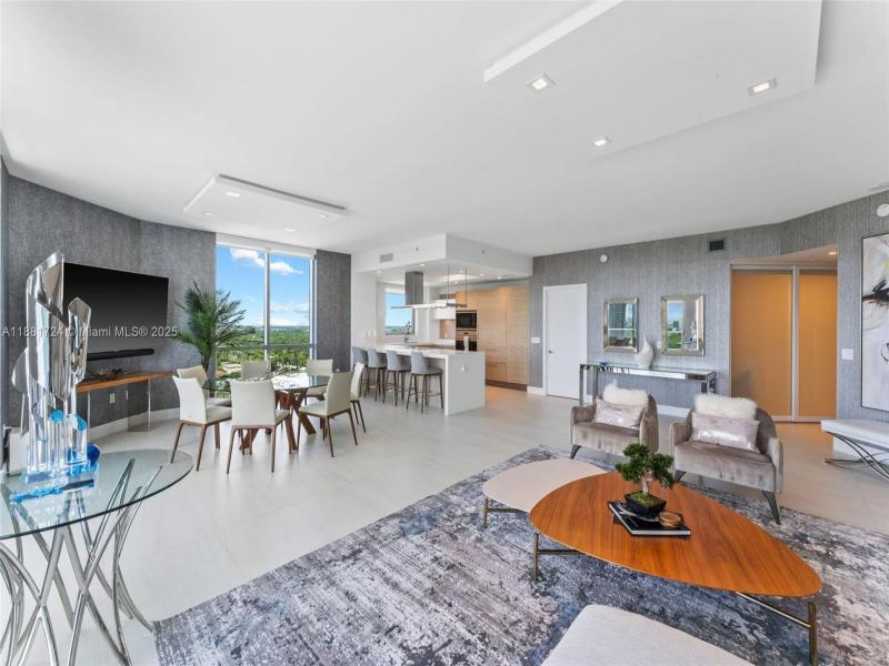 Property photo # 9