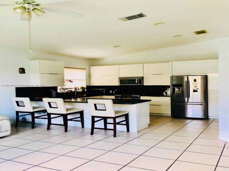 Property photo # 6