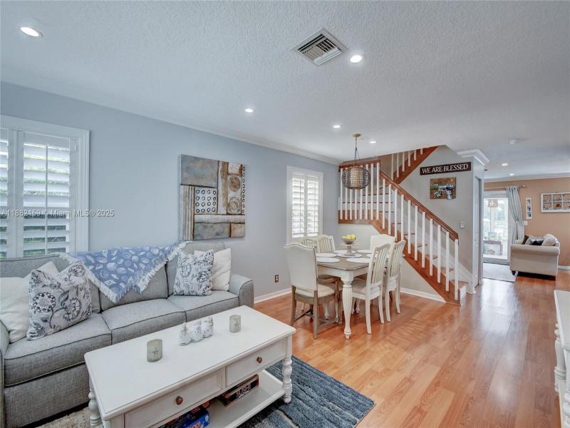 Property photo # 9