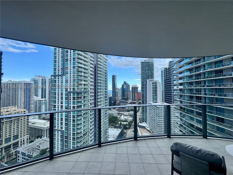Condo for sale at Brickell Flatiron 3302
