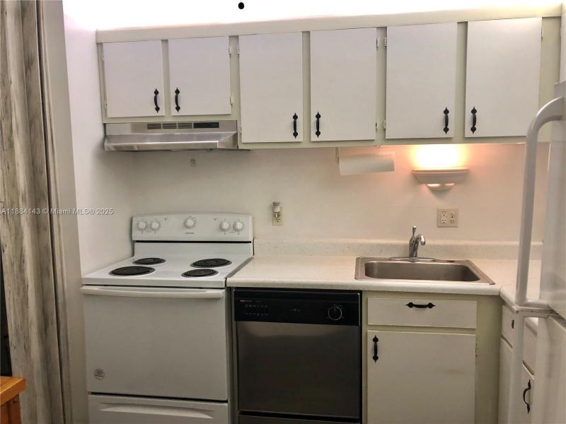 Property photo # 6