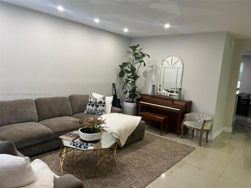 Property photo # 3