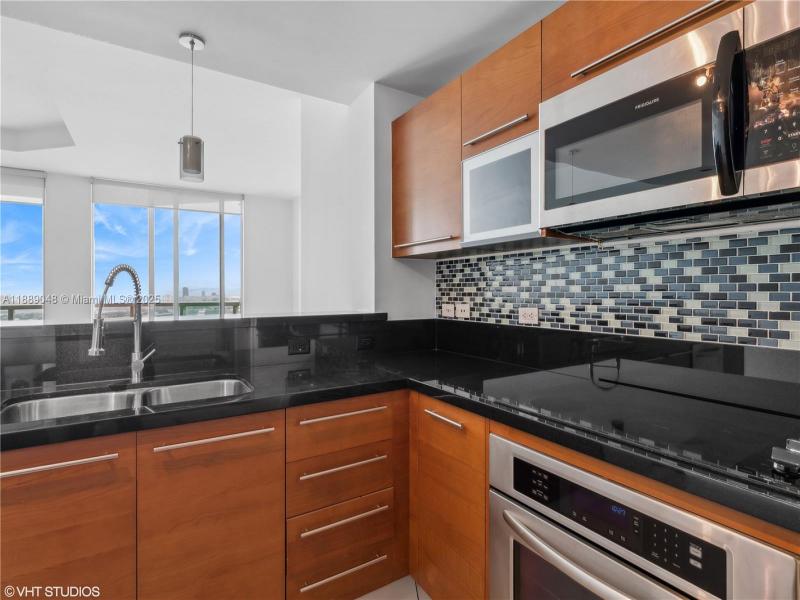 Property photo # 9