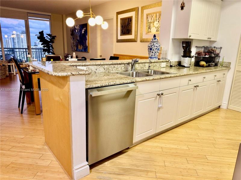 Property photo # 9