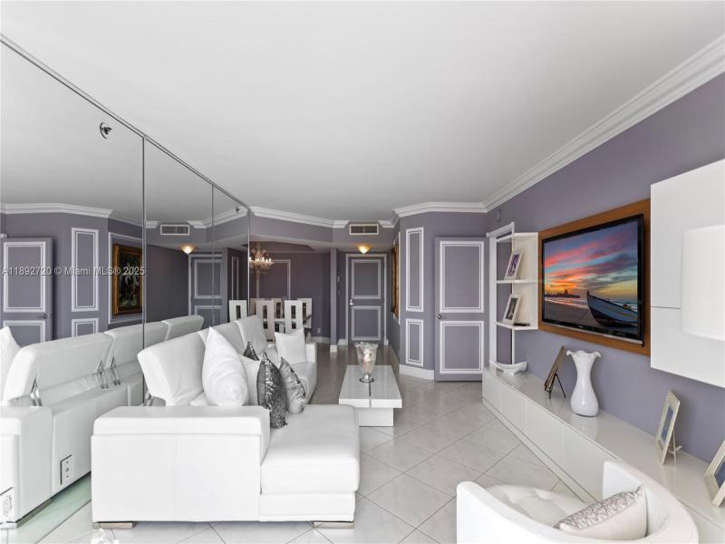 Comprar apartamento en Harbor Tower at Waterways 1004
