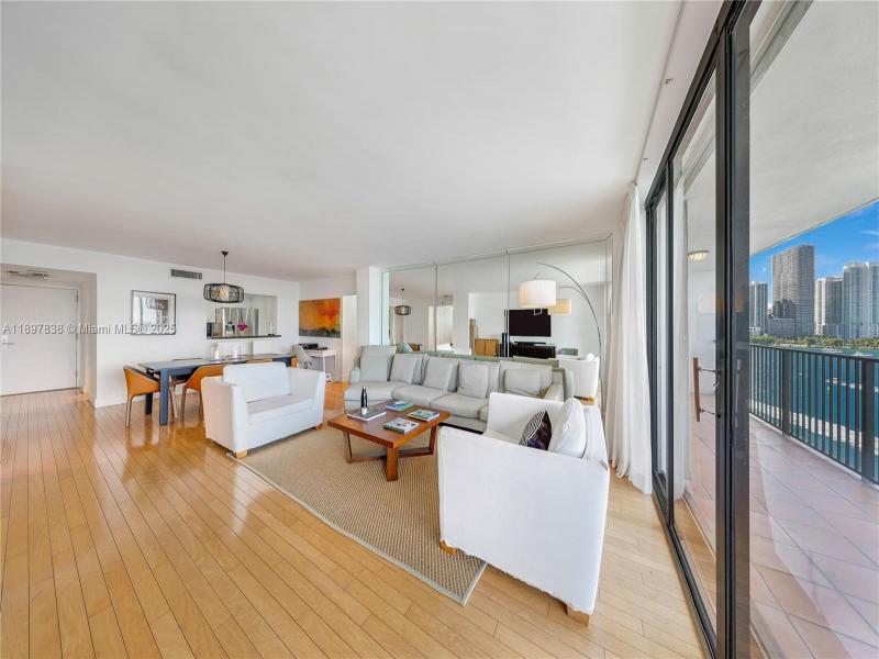 Property photo # 4