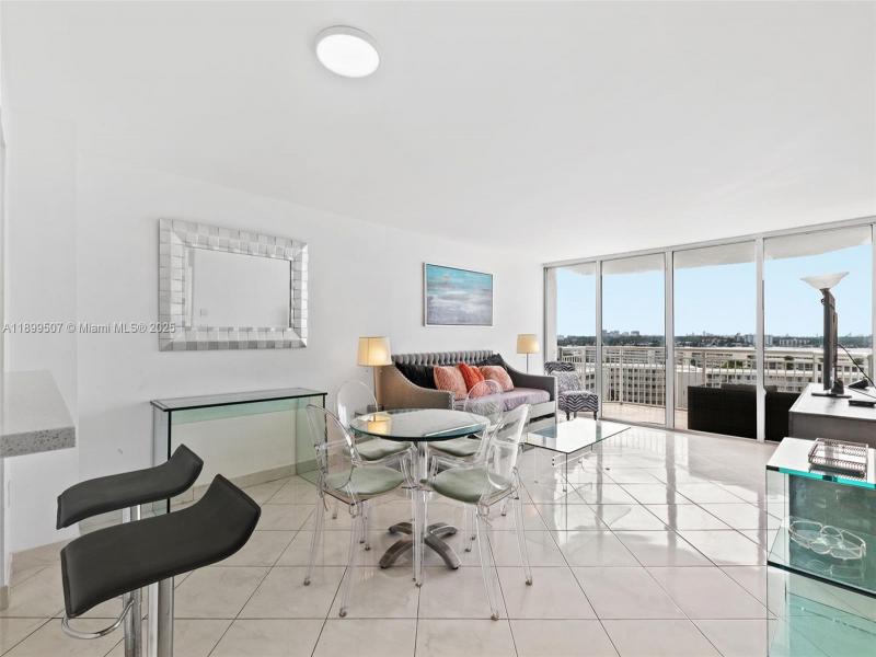 Comprar apartamento en Del Prado South Tower 1003