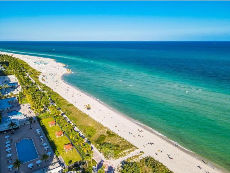 Comprar apartamento en Club Atlantis 2200