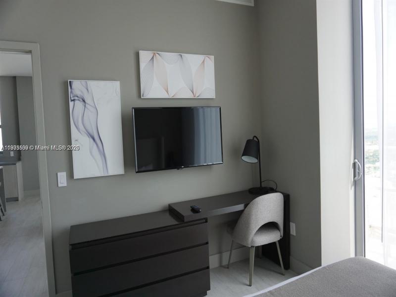 Comprar apartamento no Hyde Beach House T4302