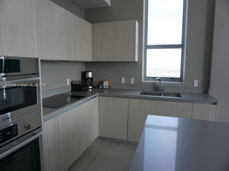 Comprar apartamento no Hyde Beach House T4302